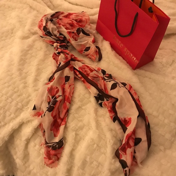 Kate Spade Scarf NWOT - Picture 7 of 8